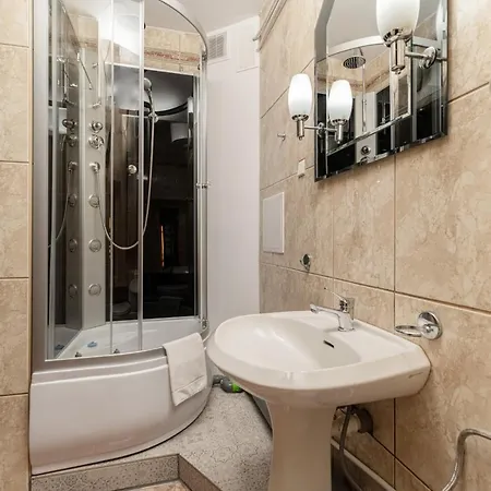 Appartamento 4 Floor Studio City Center By Renters *