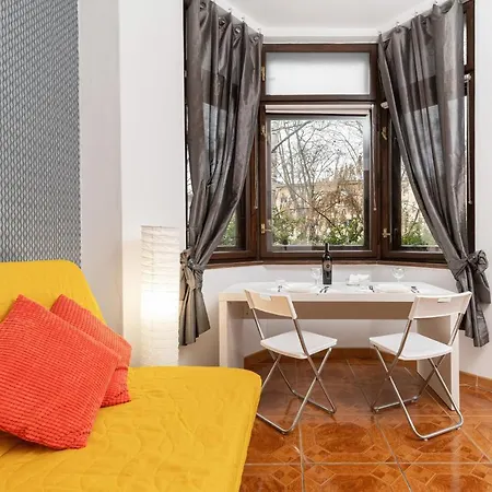 4 Floor Studio City Center By Renters Appartamento *