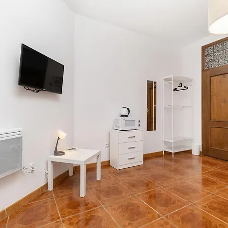 4 Floor Studio City Center By Renters *