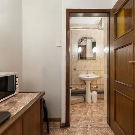 4 Floor Studio City Center By Renters Appartamento