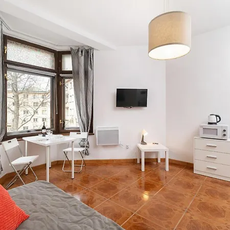 4 Floor Studio City Center By Renters Appartamento *