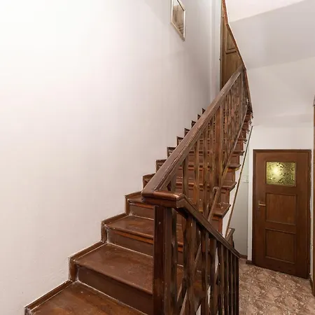 4 Floor Studio City Center By Renters Breslavia