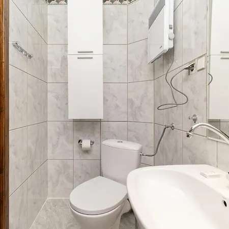 Appartamento 4 Floor Studio City Center By Renters *