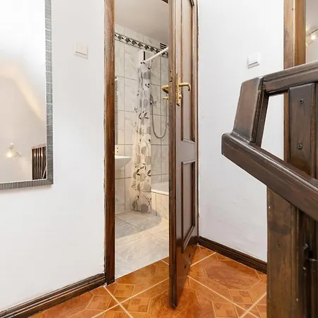 Appartamento 4 Floor Studio City Center By Renters *