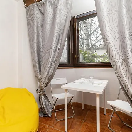 4 Floor Studio City Center By Renters Appartamento